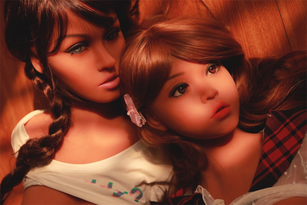 Madison & Claire – The Campus Twin Crush Set